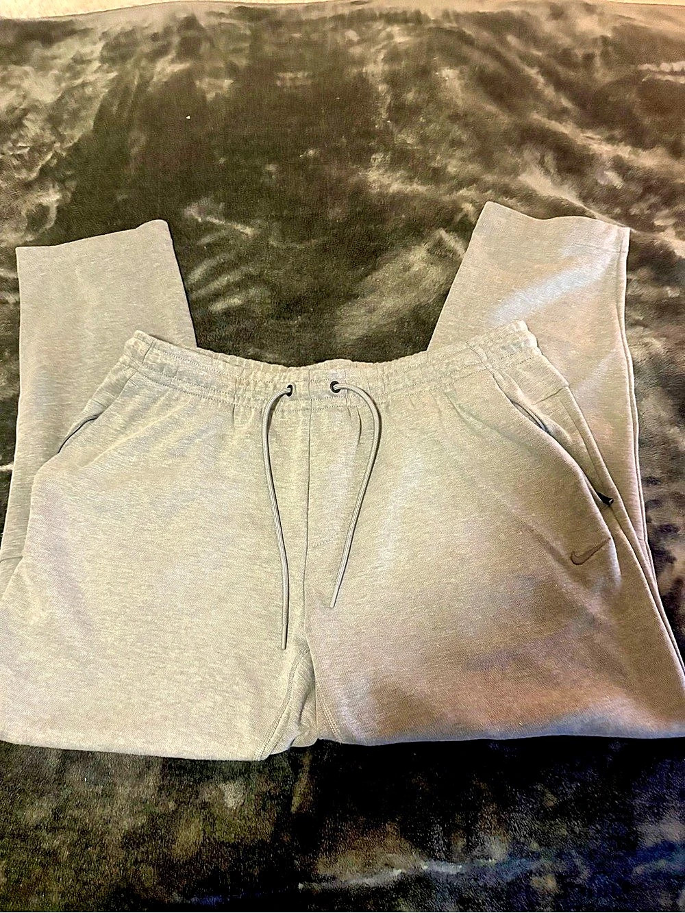 Nike Therma-FIT Tapered Fitness Pants Gray